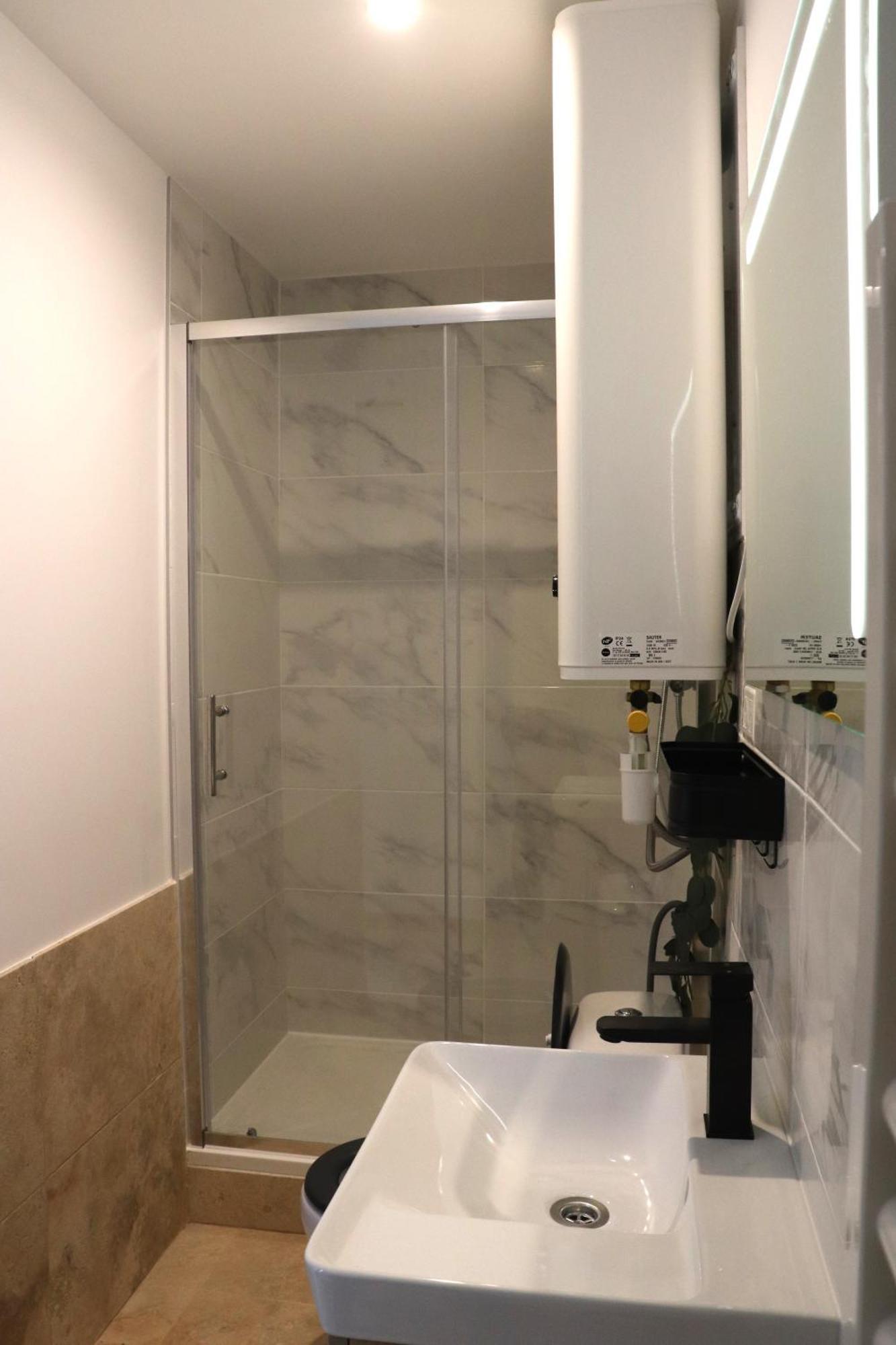 Superbes Appartements Modernes Et Neufs Bagnols-sur-Ceze Exterior photo